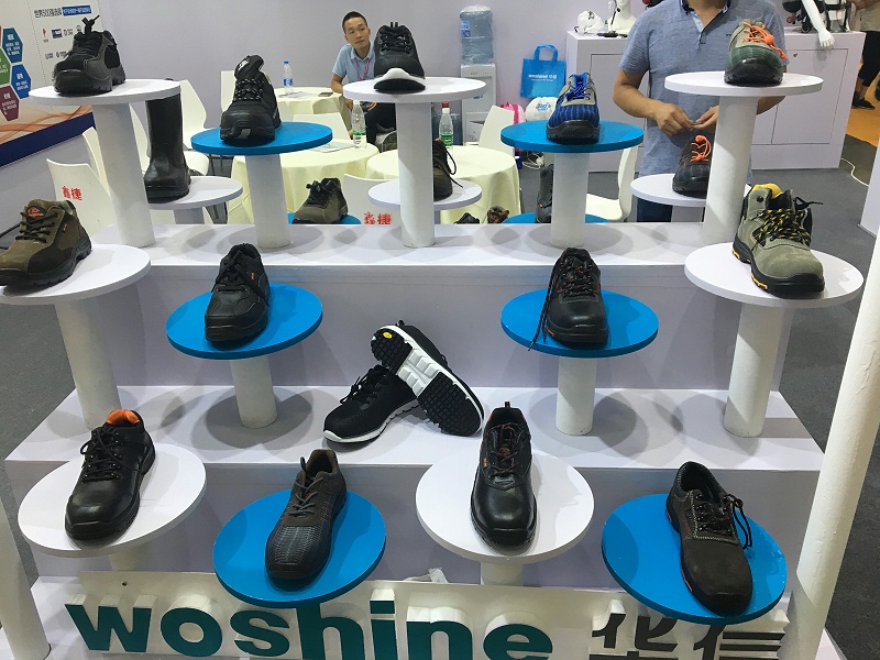华信劳保鞋